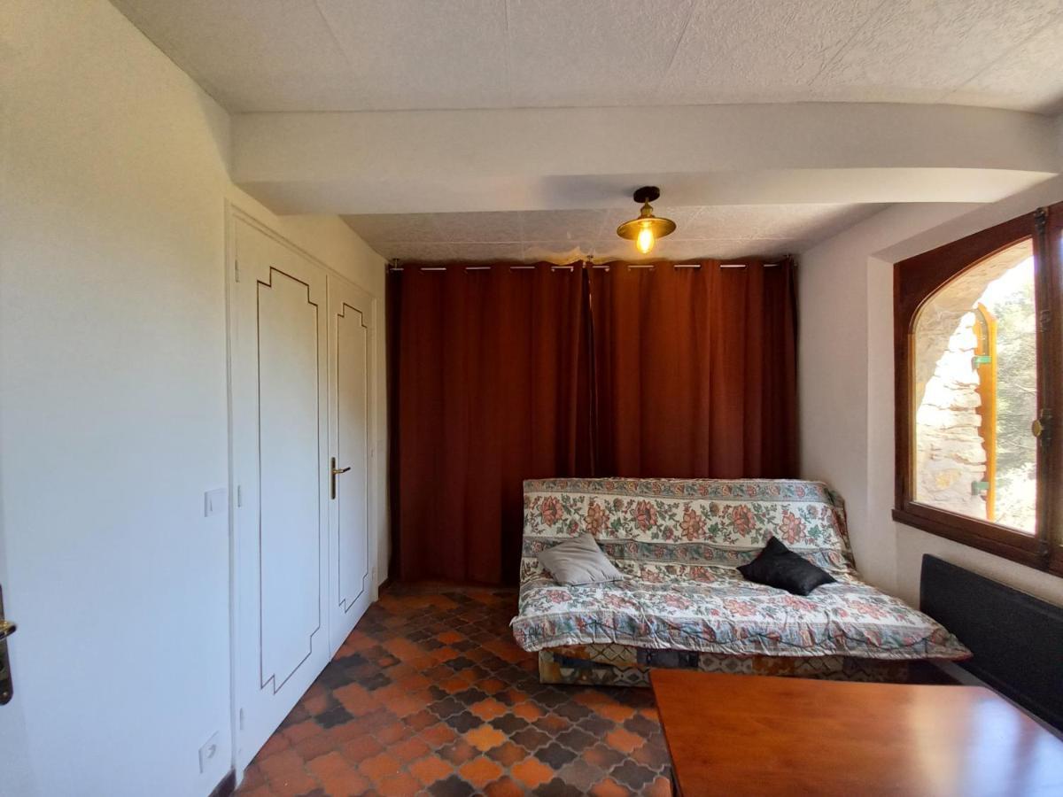 Les Pins Apartment Le Castellet  ภายนอก รูปภาพ